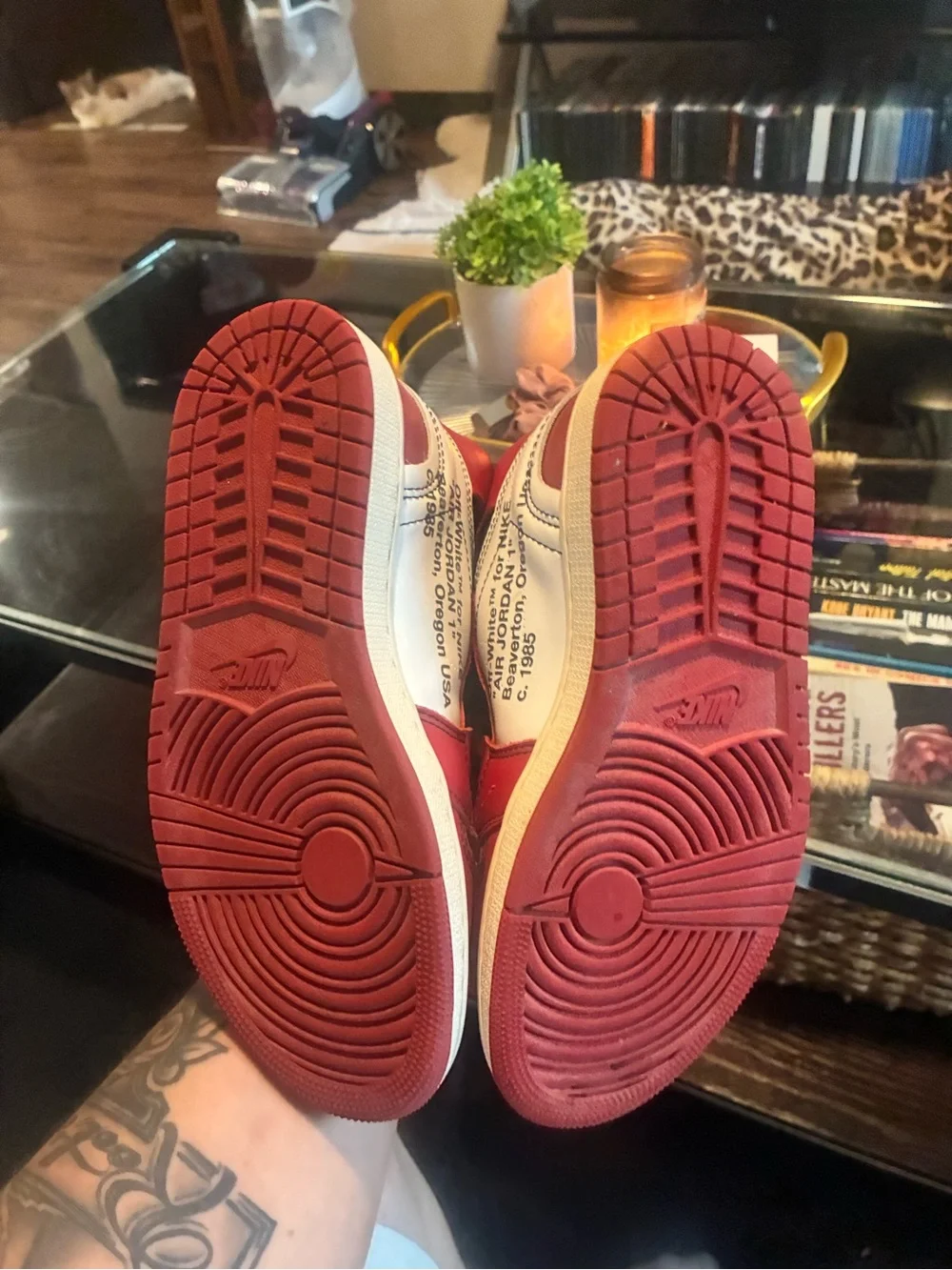 Air Jordan 1 retro Off—White Chicago